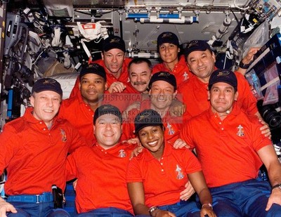 STS-116 CREW PORTRAIT INTERNATIONAL SPACE STATION 2006 NASA 8.5X11 CANVAS PHOTO