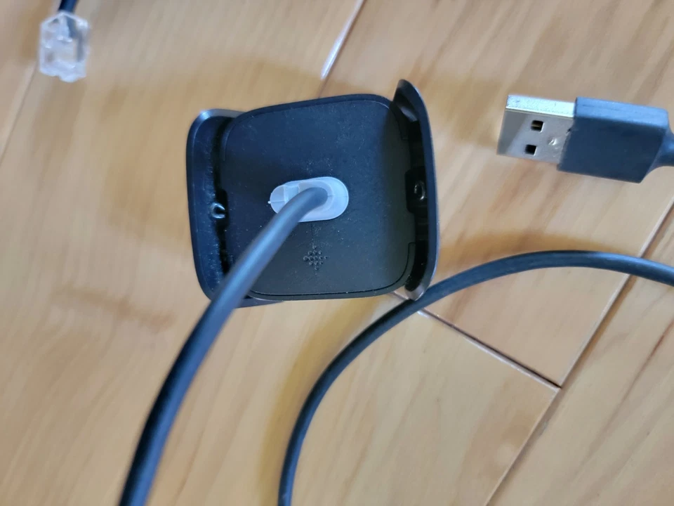 Original OEM Fitbit Versa 2 USB Charging Cable Charger USB In Working Condition  - Image 2 of 4