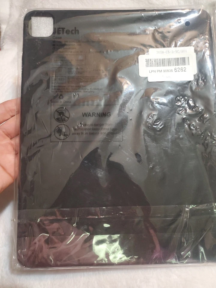 NEW~ JETech Case for iPad Pro 12.9-Inch (2022/2021/2020/2018), Auto Wake/Sleep - Image 3 of 4