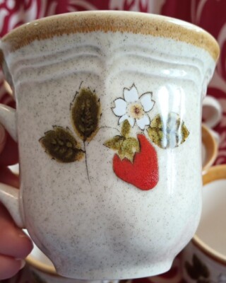 2415 松風嘉定氏（1870－1920）　高杯型　菓子器　時代物 Vintage Mikasa Strawberry Festival Set Of 8 Cups Mugs Made