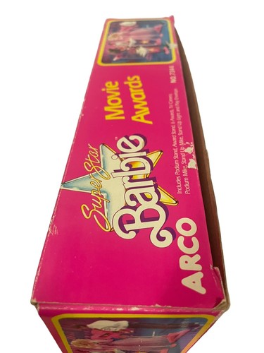 Barbie PREMIOS DE CINE Juego 7344 Arco Premios Especiales de Película para Barbie NUEVO EN CAJA - Imagen 7 de 18