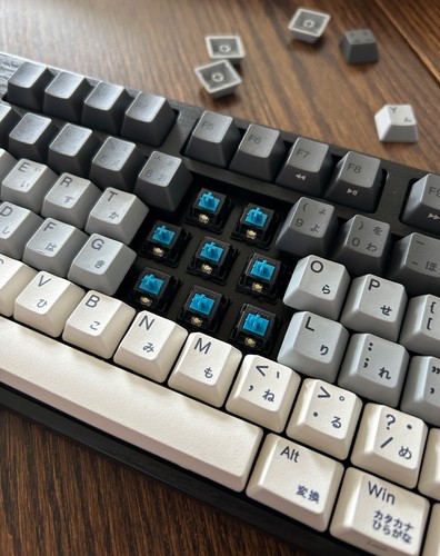 Varmilo Yakumo TKL White LED Full Size Mechanical Keyboard (Cherry MX Blue) - Picture 4 of 4