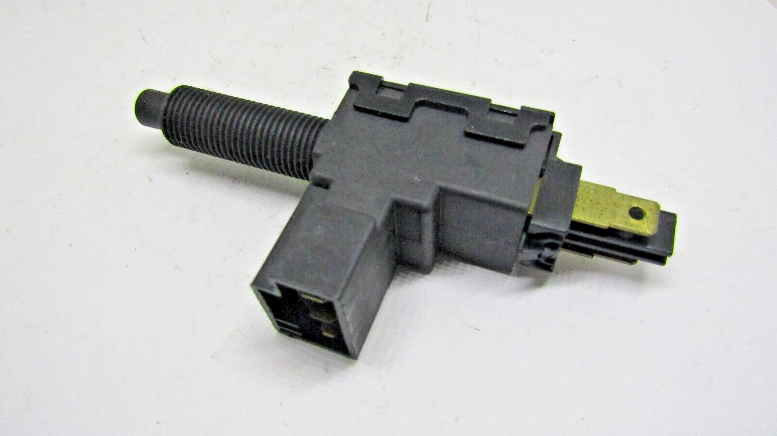 Brake Light Switch Standard SLS132T OEM 