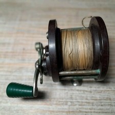 VINTAGE PENN REEL No.85 BAITCASTER FISHING REEL GREEN HANDLE MADE IN USA