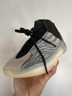 Yeezy QNTM Quantum Lifestyle Q46473 UK7 EU40 2/3