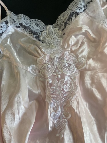 Vtg. APPEL Pink Silky Nightgown With White Lace Size Medium Lingerie Sleepwear - Picture 11 of 15