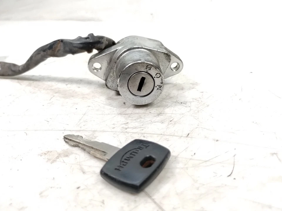 Interruptor de encendido Triumph Speedmaster 2005 bloqueo y llave Foto 2 de 4