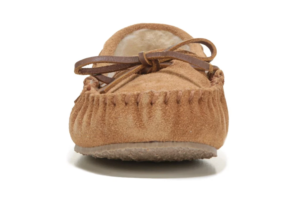 РАСПРОДАЖА🚚Minnetonka женщин Britt траппер тапочки, корица средний тапочки - быстро - Изображение 3 из 4