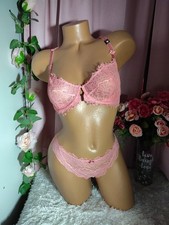 Victoria's Secret Bra And Panty Set 32DD/M