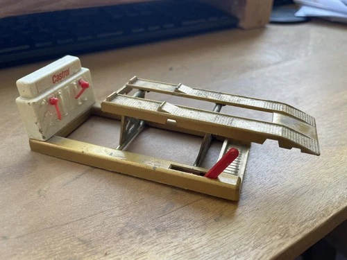 Rare Vintage Lesney Matchbox A-1 Accessory Service Ramp 1970