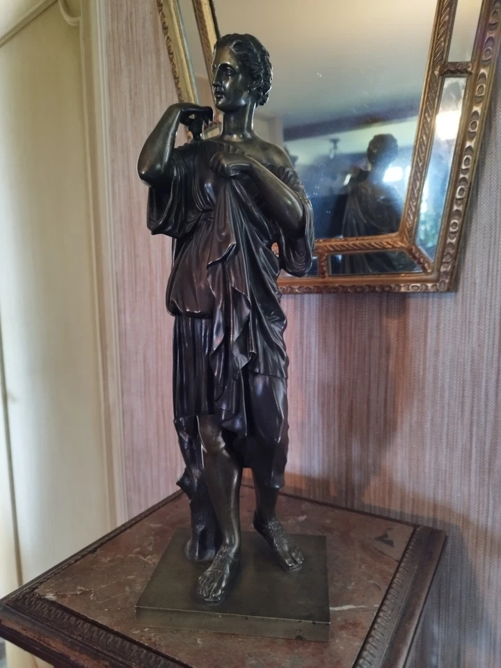 Grande Statuette Diane de Gabies en Bronze Signée Dethy - Photo 4/4