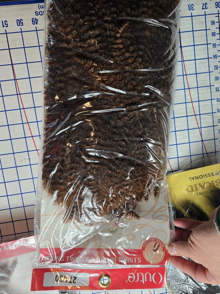 9 Total Packs Of Crochet Braids X-Pression Twisted Mixed Lot. Mostly NEW - Image 3 of 4