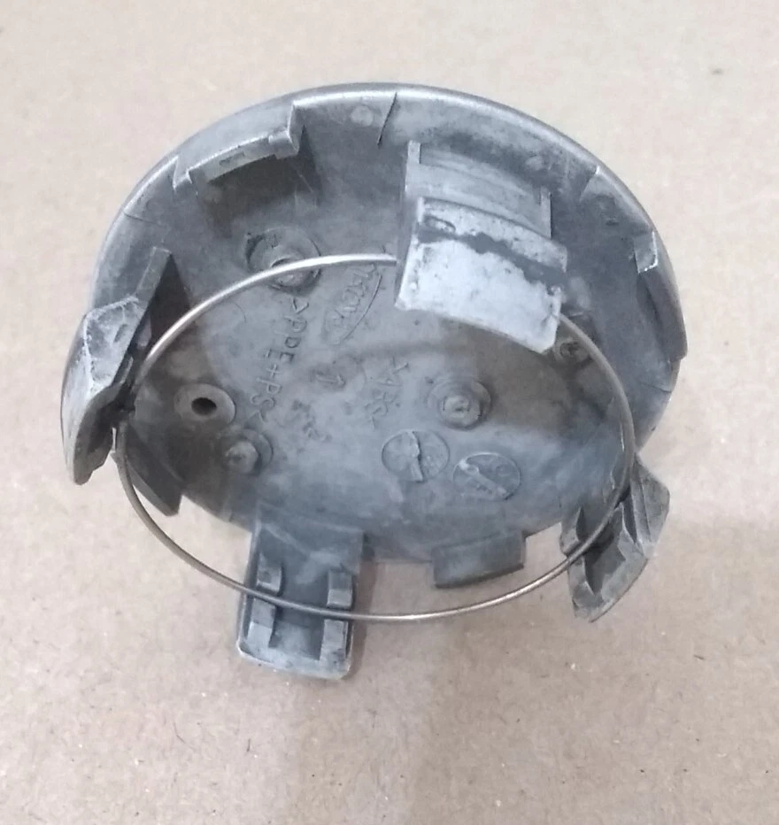 ЦЕНТРАЛЬНЫЙ КОЛПАК СТУПИЦЫ ОБОДА КОЛЕСА LEXUS GS300 GS400 GS430 LS430 RX300 SC300 SC400 ОТ ОРИГИНАЛЬНОГО ПРОИЗВОДИТЕЛЯ  - Изображение 2 из 2