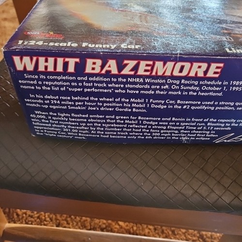 1995 Whit Bazemore - Mobil 1 Racing - Action 1:24 Funny Car - Picture 3 of 9