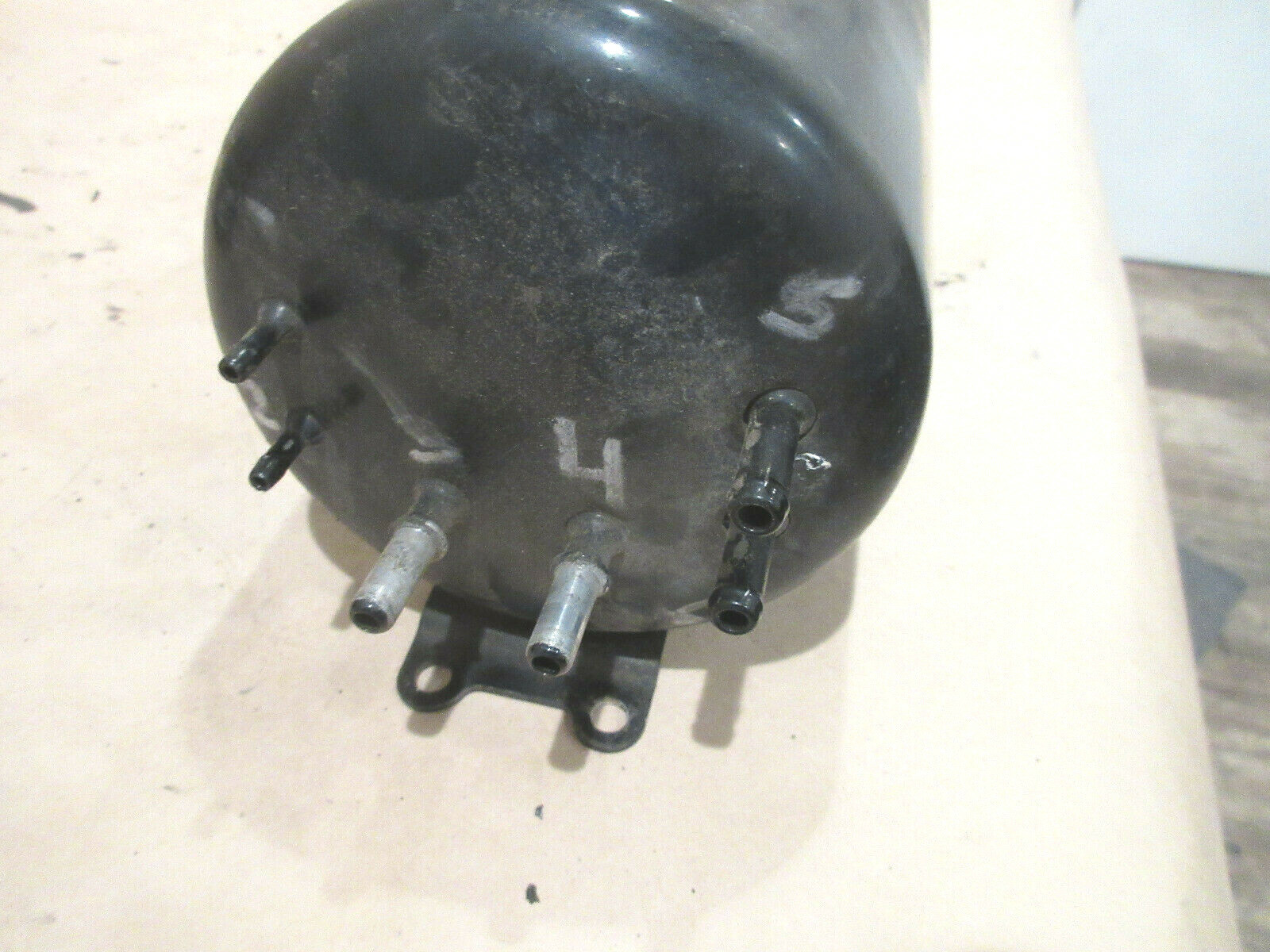 Ferrari 360,458 Vacuum Tank P/N 180315