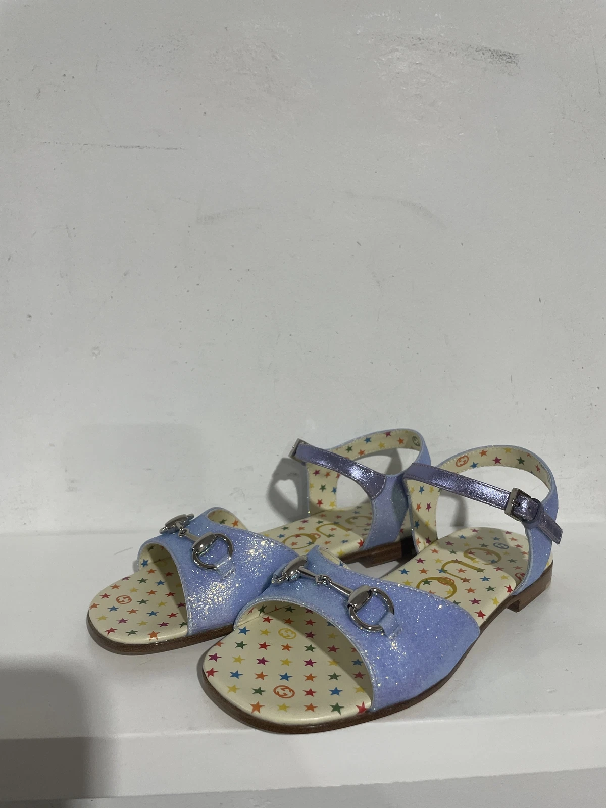 Sandales Gucci à paillettes et détails taille 30 (11)