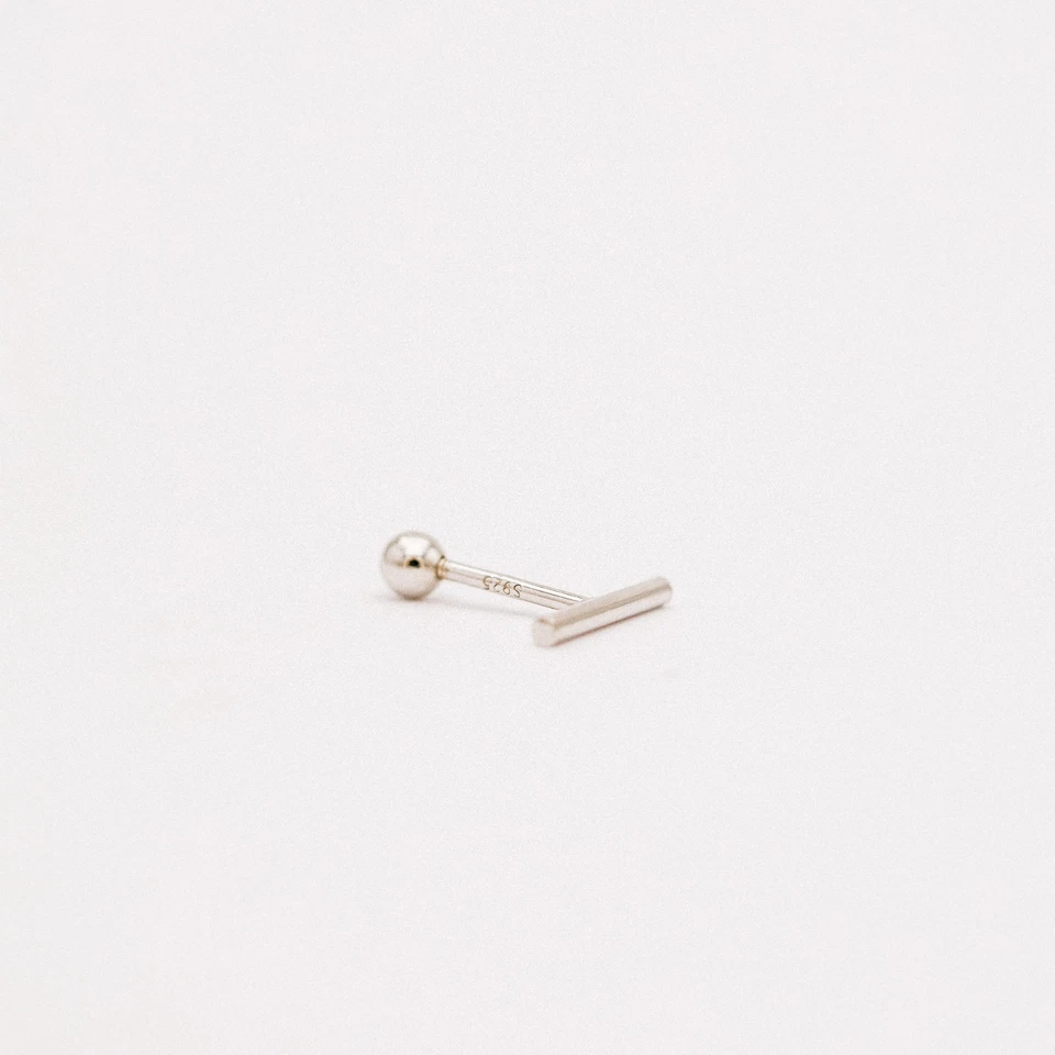 Bar Screw Back Earrings, Stick Piercing Earrings, Gold, Silver, BYSDMJEWELS - Immagine 2 di 4