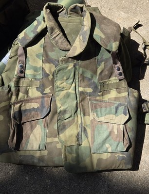 Woodland Body Armor Fragmentation Protective Vest Size Large Ground Troops