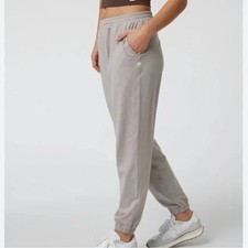 Vuori Boyfriend Dream Knit Joggers in Grey