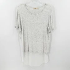 Elodie Gray White Short Sleeve Scoop Neck Hi-Low Hem Top Size Large