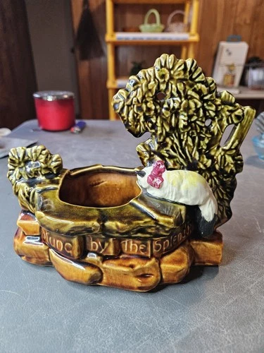 Vintage Mccoy Cat By The Well Planter
