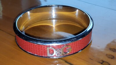 D & G Armreif, Leder in Pythonoptik auf Metall, rot