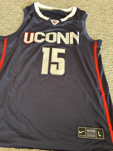Kemba Walker Signed UCONN Huskies Jersey JSA COA Authentic Auto NBA - Picture 4 of 4