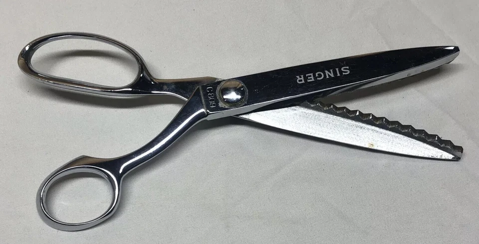 Vintage Singer Pinking Shears Scissors C 809 - Image 3 of 4