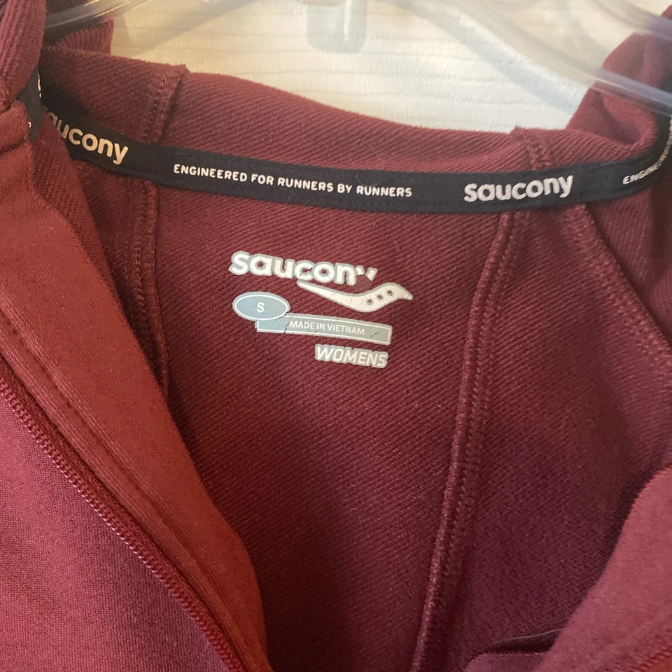 Saucony Women’s Hoodie Size Small Burgundy Full Zip Pockets Thumbholes Runners - Image 2 of 4