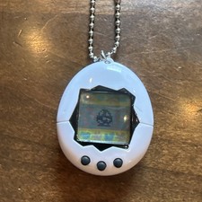 2017 Bandai Tamagotchi Virtual Pet White With Black Working New Battery