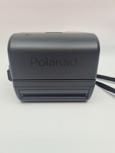 Polaroid 636 Close-Up Instant Film Camera Black With Neck Strap.