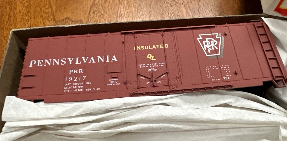 Accurail HO Kit #1204 2 Pack 40’ Steel Boxcar Set Plug/Dbl Dr Pennsylvania RR NY - Image 3 of 4