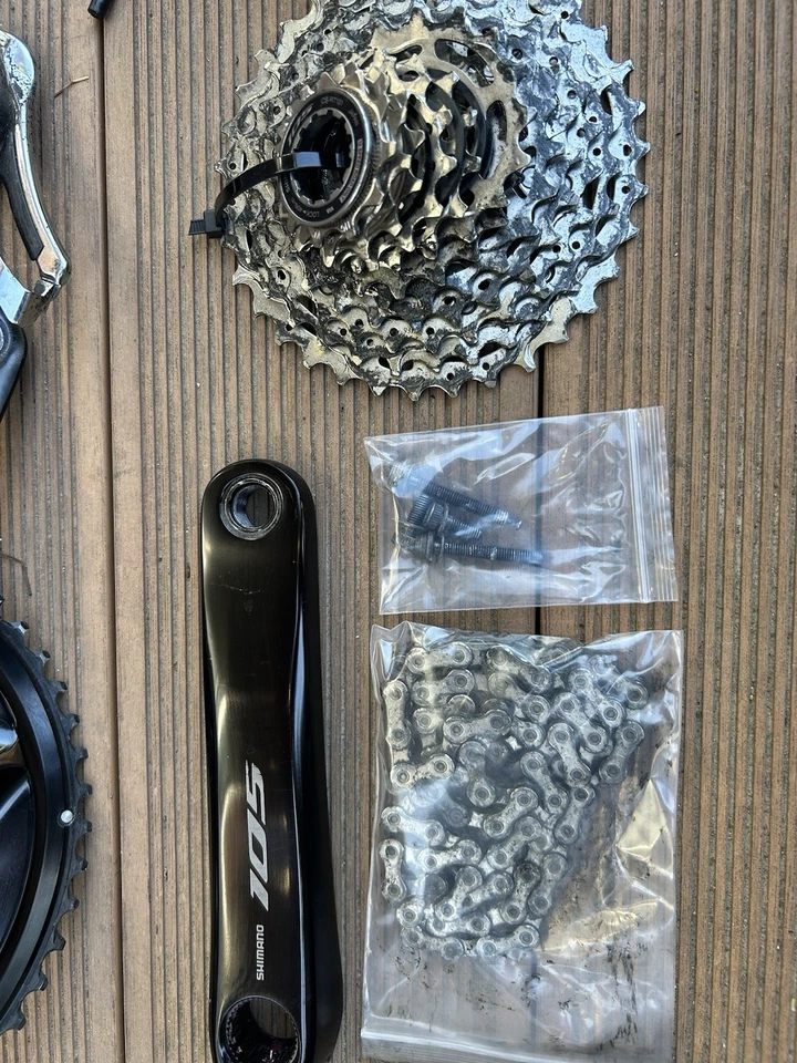 Shimano 105 12 speed R7100 Mechanical disc Groupset hydraulic 22  - Image 3 of 4