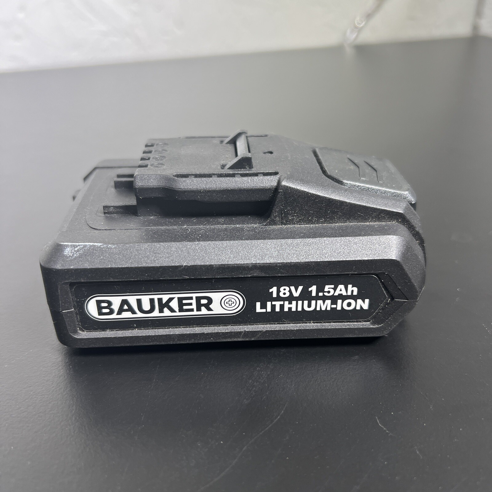 Bauker 18v Liion 1.5Ah Cordless Drill Power Tool Battery ABP118W1 Genuine VGC eBay