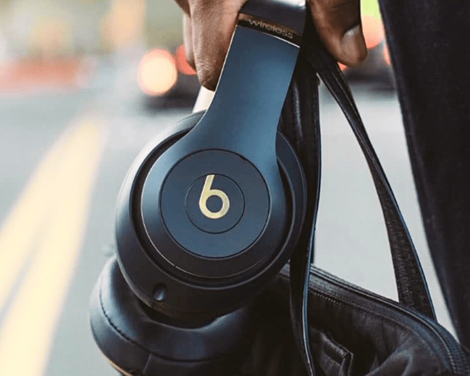 New Sealed- Beats Studio3 Wireless Bluetooths Over-Ear
