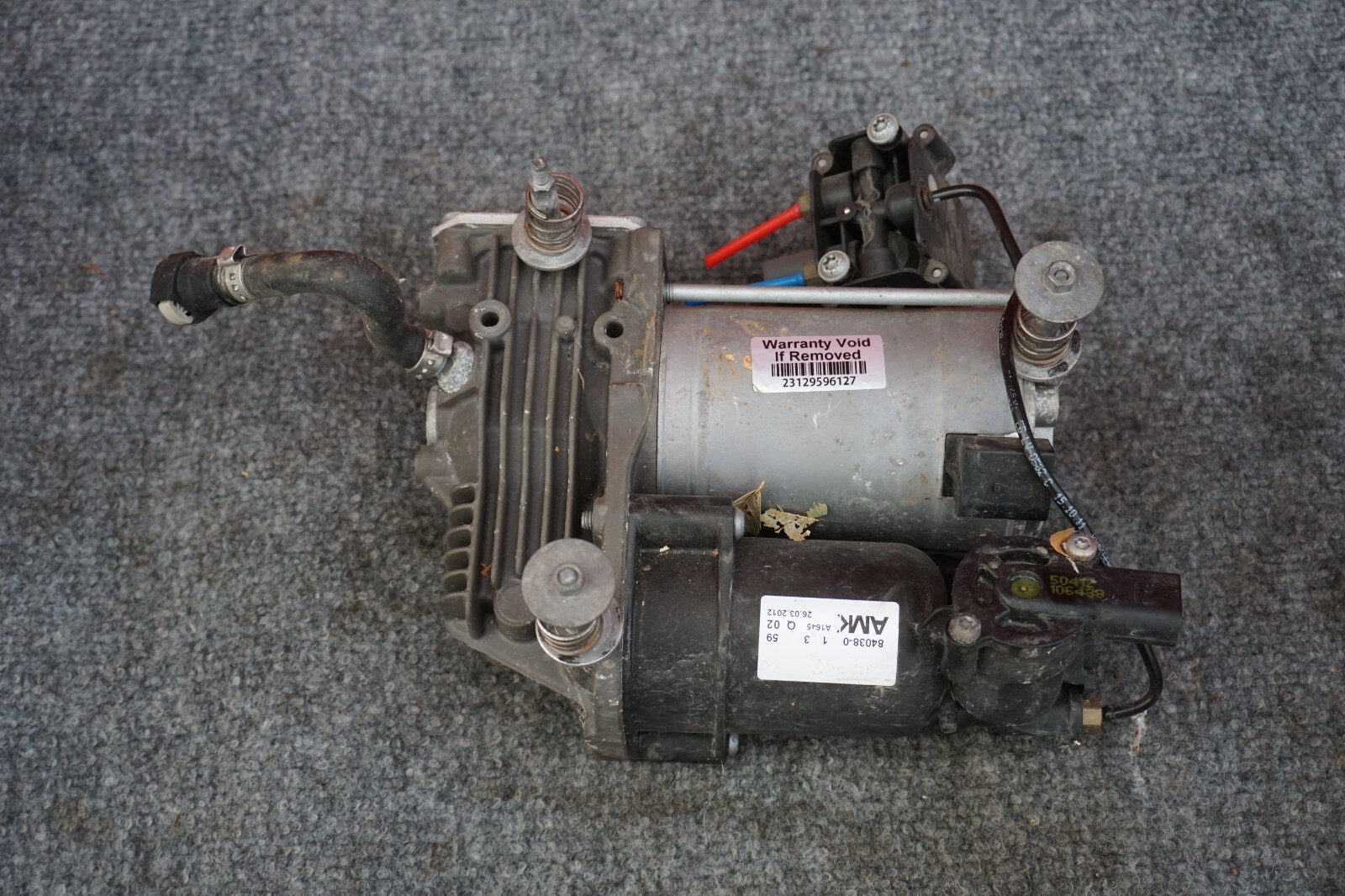 Air Suspension Compressor Pump BMW X5 E70 X6 E71 37206859714 2007-2013