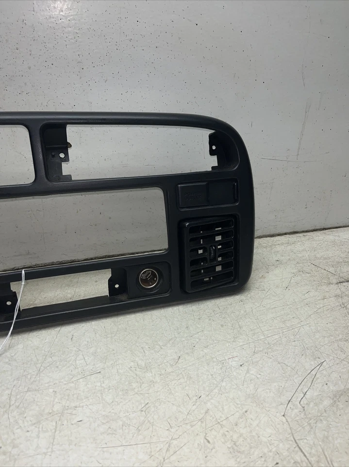 Cuadro de instrumentos Speedo radio tablero Dodge Ram 94-97 bisel moldura OEM 55114870 B53 Foto 4 de 4