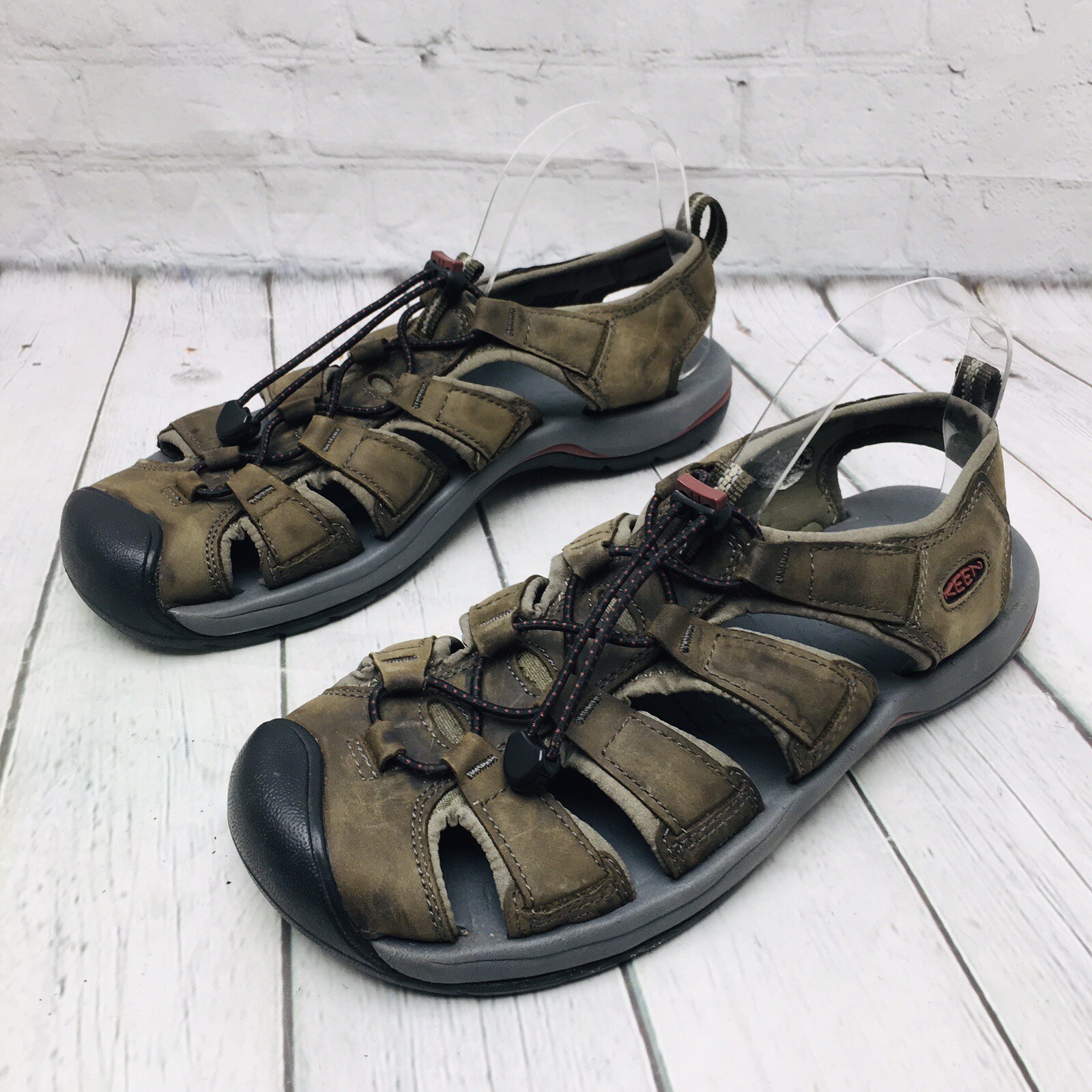 KEEN Newport H2 sandalo da trekking uomo US 10 pelle marrone impermeabile punta a cappuccio trail