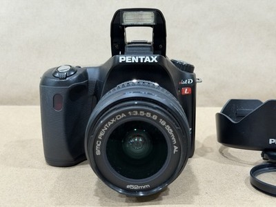 Pentax ist DL 6.1MP DSLR Camera Black w/ DA 18-55mm Lens - Clean