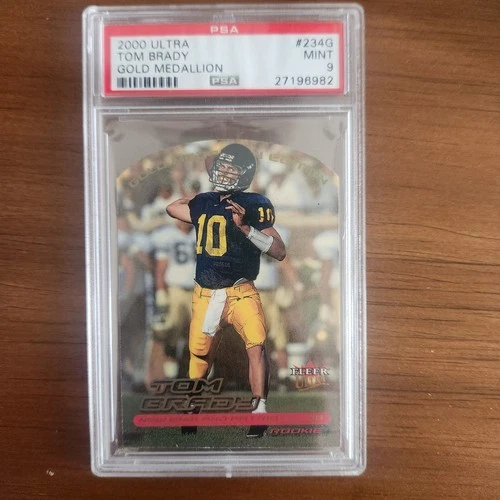 2000 Ultra Gold Medallion Tom Brady #234G RC Patriots Rookie PSA 9 MINT