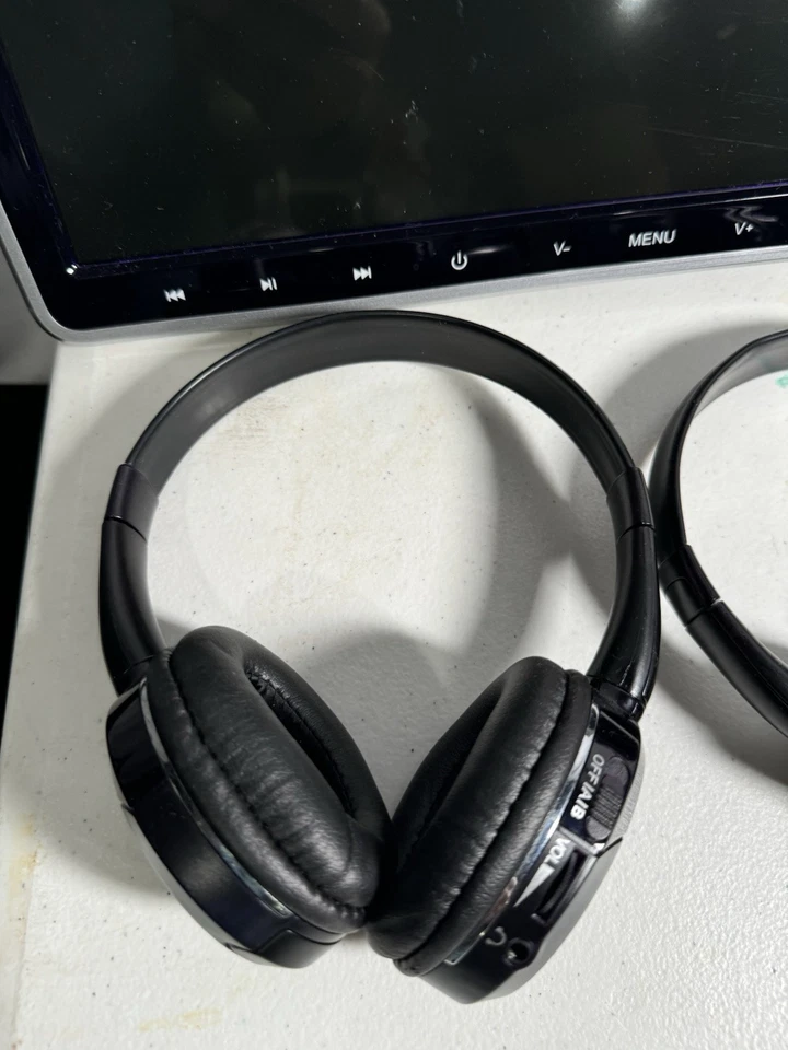 Eonon 10.1 Ultra Thin Portable Headrest Dvd Monitor - Image 4 of 4