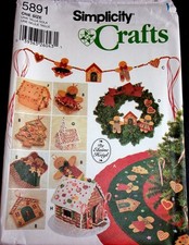 Simplicity Pattern 5891 No Sew Christmas Decorations Ornaments Tree Skirt Uncut