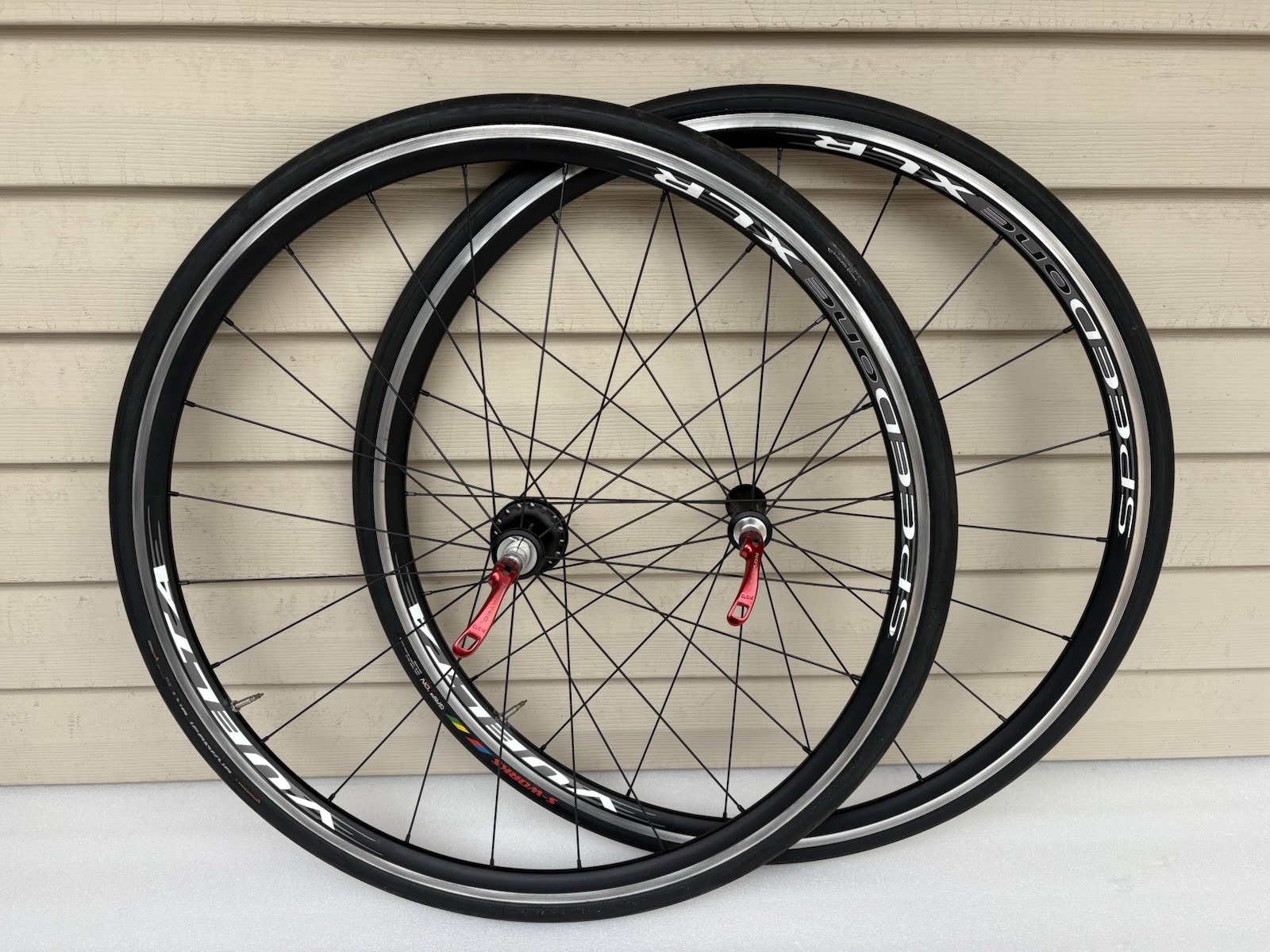 VUELTA Speed ONE XLR Wheelset. Clincher rim brake.  9-10spee