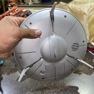 1996 Mars Attacks Martian Flying Saucer UFO w/ Sound and Lights