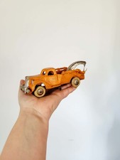 Vintage Unmarked Cast Iron Wrecker Tow Truck