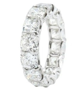 8.60 ct Cushion Cut Diamond Eternity Ring Platinum Band D-E VS GIA cert. size 8