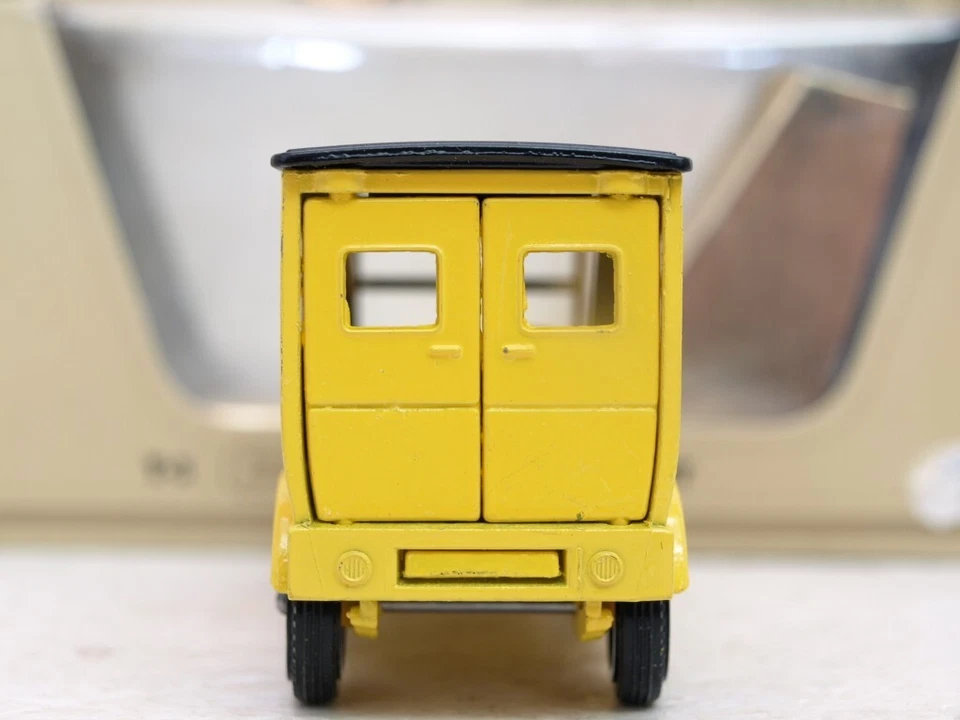 Matchbox Yesteryear Y5 Talbot Van,Bee's,code 2 model. - Image 4 of 4