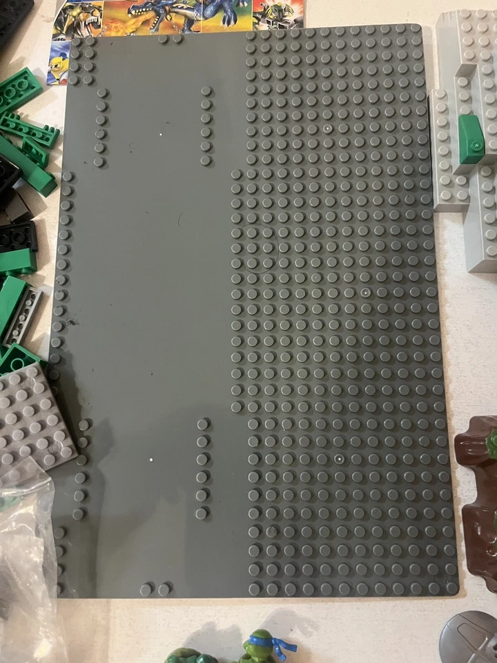 Mega Books 1411 Teenage Mutant Ninja Turtles Battle Shell Bridge.Not Inventoried - Image 3 of 4