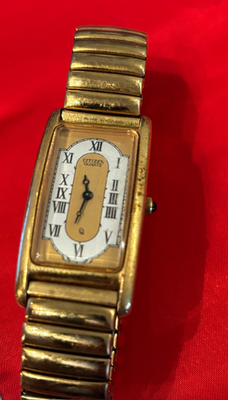 Vintage Curved Citizen Quartz Wrist Watch Gold Tone 3220-s07751