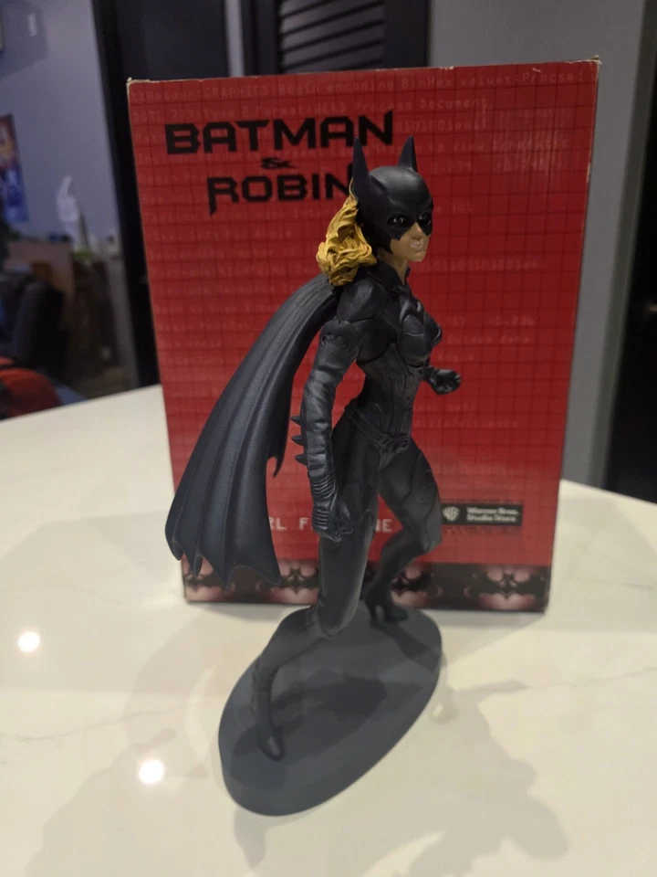 Warner Bros. DC Comics Batman & Robin Batgirl Figurine Statue Vintage 1997 Mint - Image 4 of 4